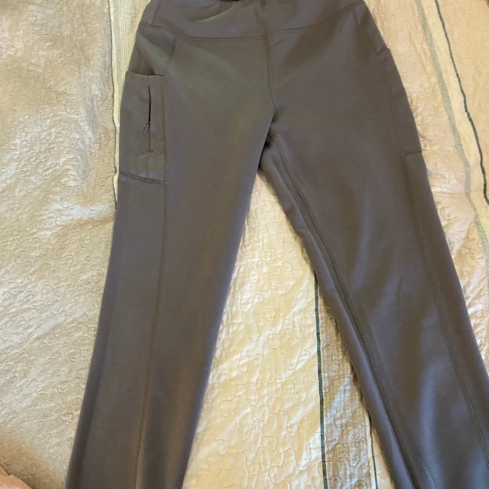 Jaanuu gray scrub pants size M petite